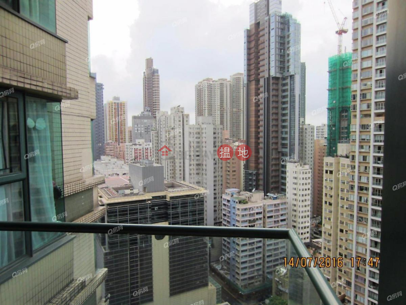 Property Search Hong Kong | OneDay | Residential | Rental Listings | University Heights | 3 bedroom Low Floor Flat for Rent
