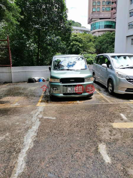 Car Park on Fortress Hill Road, North Point | Golden Castle Mansion 金堡大廈 Sales Listings