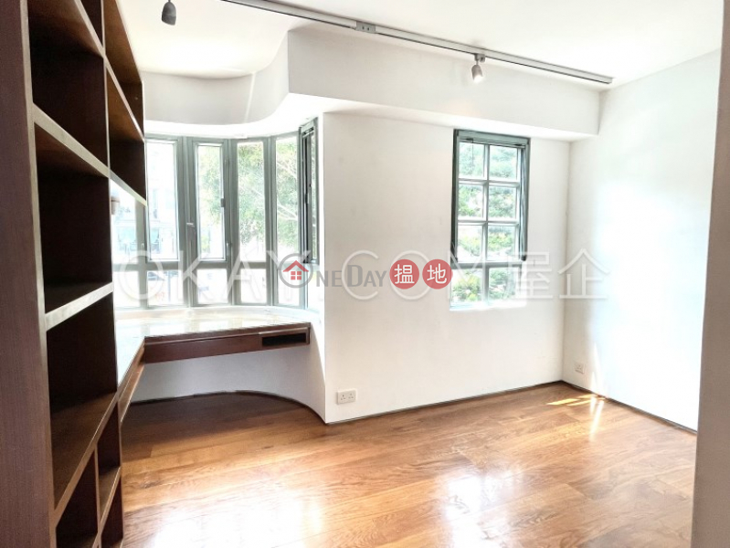 Stylish house with sea views, rooftop & terrace | For Sale | House 3 Royal Castle 君爵堡 洋房 3 Sales Listings