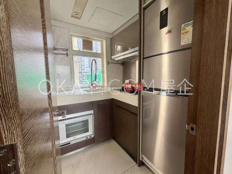 Nicely kept 2 bedroom on high floor with balcony | Rental 108 Hollywood Road | Central District, Hong Kong, Rental HK$ 46,000/ month