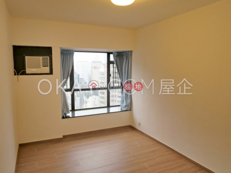Lovely 3 bedroom with balcony & parking | Rental | 10 Robinson Road | Western District | Hong Kong Rental HK$ 60,000/ month