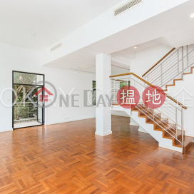 Gorgeous 4 bedroom with balcony & parking | Rental