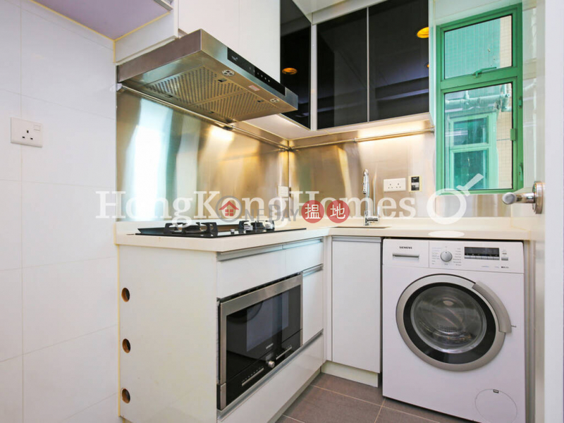 HK$ 33,000/ month | Royal Court Wan Chai District, 3 Bedroom Family Unit for Rent at Royal Court