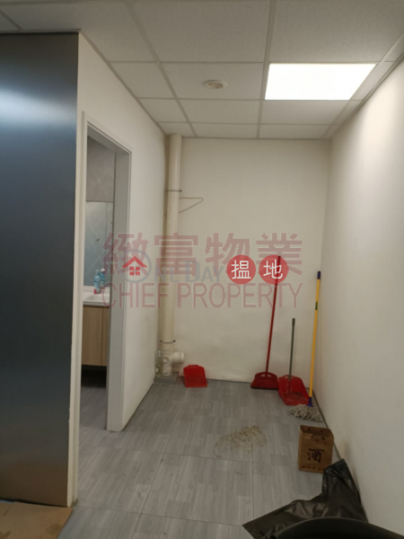 HK$ 35,000/ month, Chun Fat Factory Mansion | Wong Tai Sin District, 有內廁合各行各業