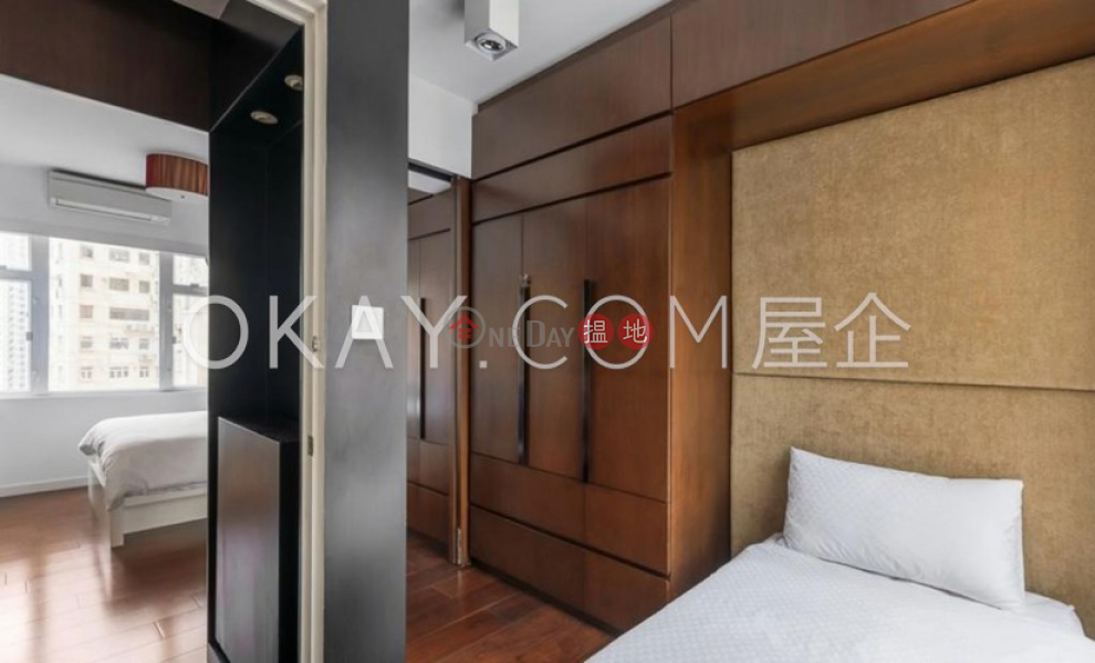 HK$ 17M Merry Court, Western District | Efficient 2 bedroom on high floor with parking | For Sale