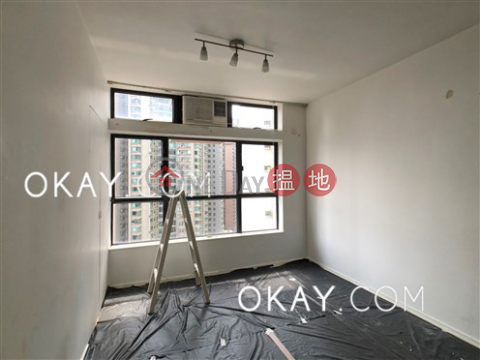 Gorgeous 3 bedroom in Mid-levels West | For Sale | Blessings Garden 殷樺花園 _0
