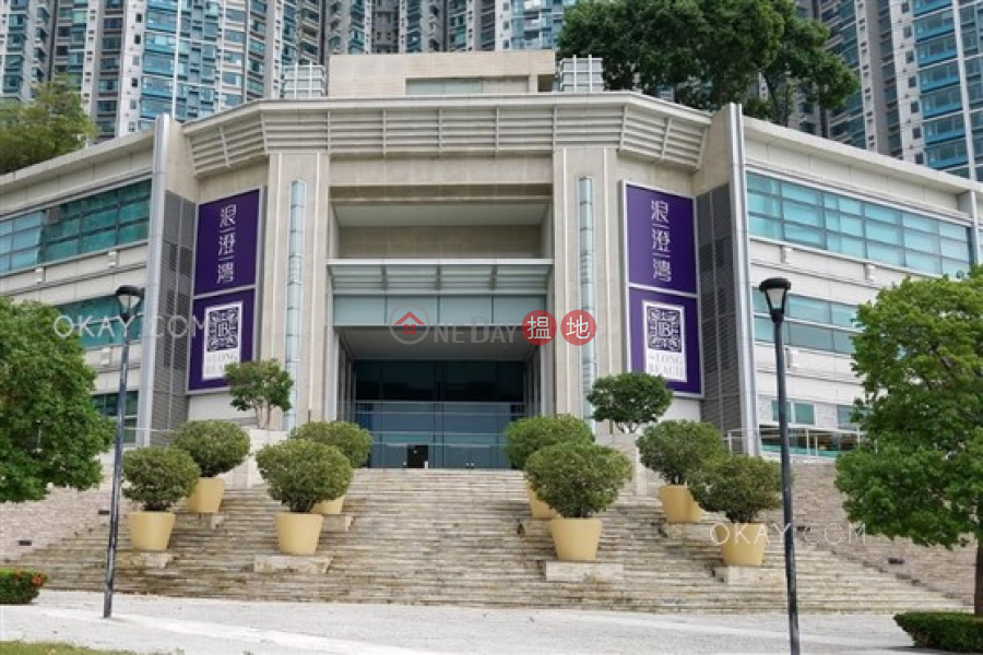 HK$ 26,000/ month, Tower 6 The Long Beach Yau Tsim Mong Practical 2 bedroom on high floor with sea views | Rental