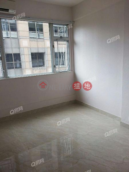 Property Search Hong Kong | OneDay | Residential | Rental Listings South Sea Apartments | 3 bedroom Low Floor Flat for Rent