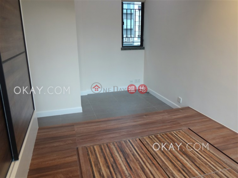 HK$ 25,000/ month | Bella Vista | Western District | Popular 2 bedroom in Mid-levels West | Rental