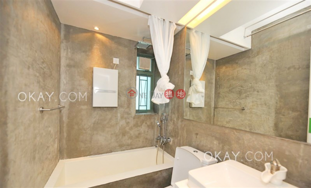 Charming 2 bedroom with parking | Rental, Y.I Y.I Rental Listings | Wan Chai District (OKAY-R11754)