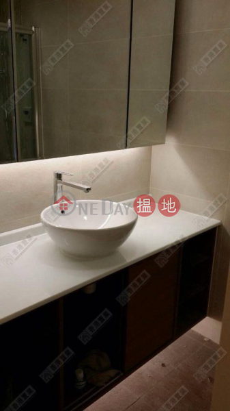 Three bedrooms, one apartment, multi-purpose in THE ARCH | The Arch Sky Tower (Tower 1) 凱旋門摩天閣(1座) Sales Listings