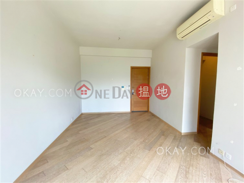 Elegant 3 bedroom with balcony | For Sale | Chatham Gate 昇御門 _0