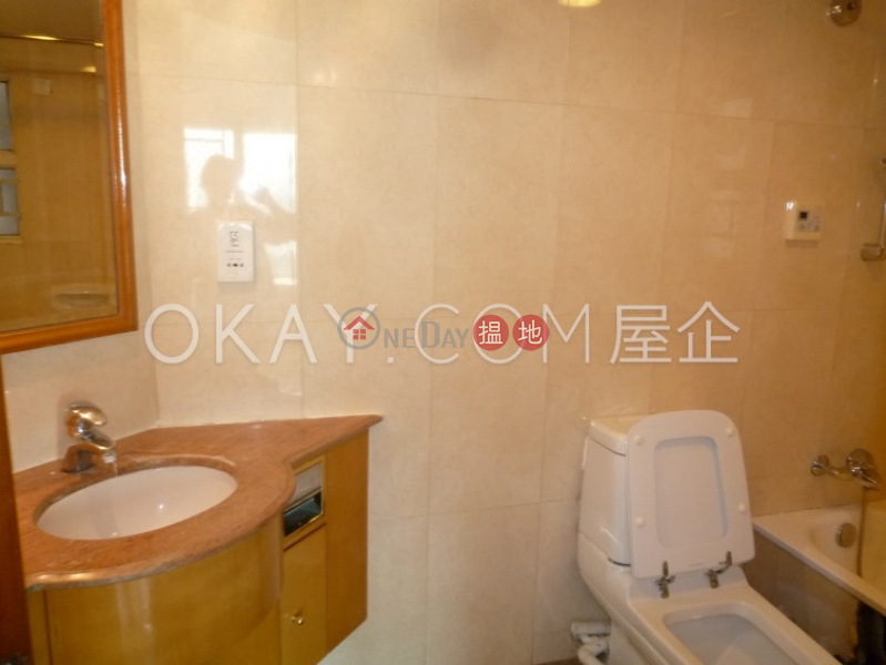 HK$ 38,000/ 月-寶馬山花園-東區3房2廁,實用率高,星級會所,露台寶馬山花園出租單位