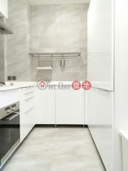 Tasteful 3 bedroom with balcony | For Sale, 72 Hill Road | Western District | Hong Kong | Sales, HK$ 16.5M