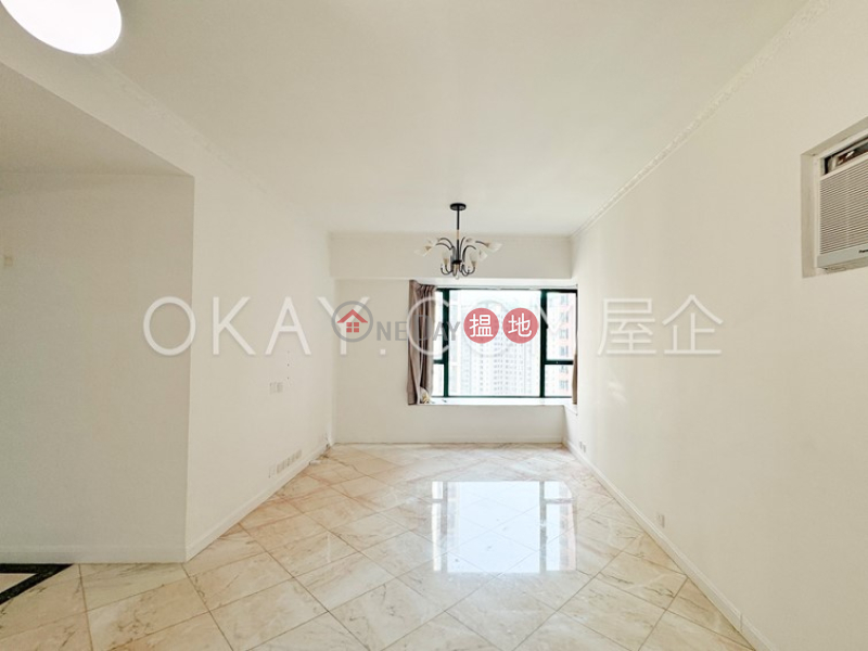 2房1廁,星級會所曉峰閣出租單位|曉峰閣(Hillsborough Court)出租樓盤 (OKAY-R9396)