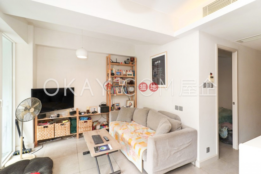 Nicely kept 1 bedroom with terrace | For Sale | Tong Nam Mansion 東南大廈 Sales Listings