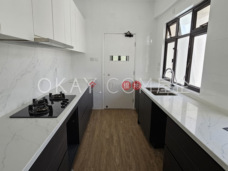 HK$ 116,000/ month | Repulse Bay Apartments | Southern District, Efficient 4 bedroom with balcony & parking | Rental