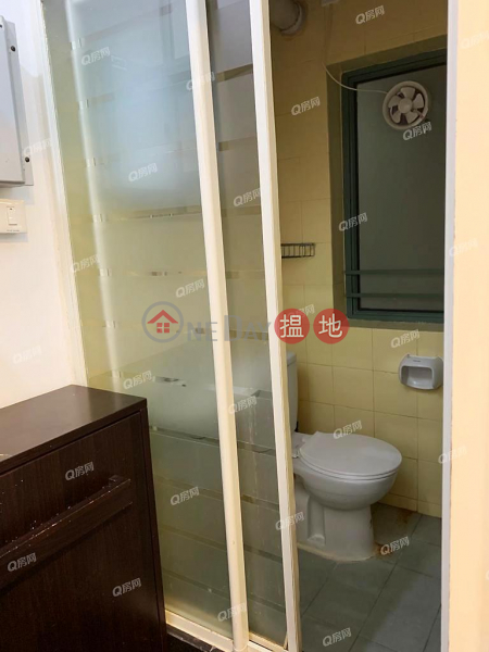 HK$ 33,800/ month Tower 9 Island Resort, Chai Wan District, Tower 9 Island Resort | 3 bedroom Mid Floor Flat for Rent