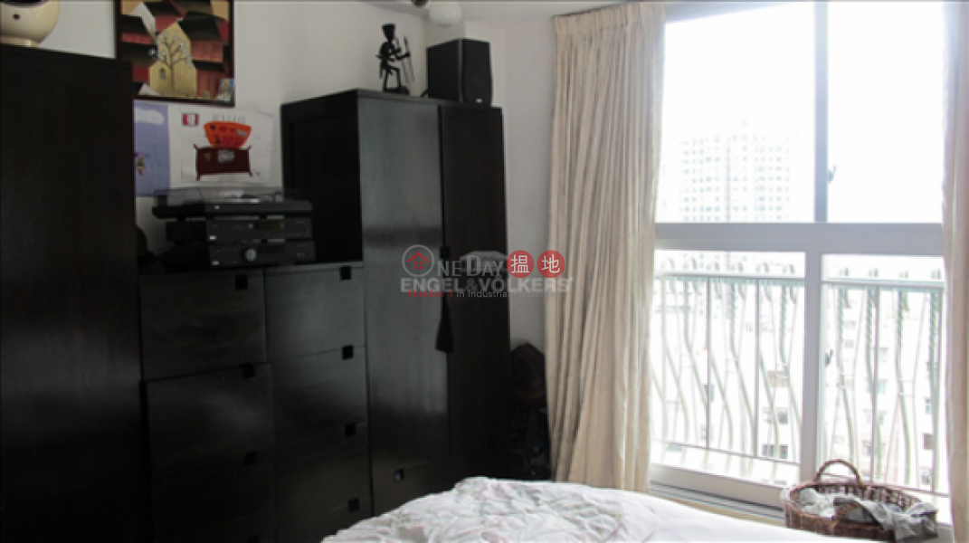 3 Bedroom Family Flat for Sale in Mid Levels - West | 49 Conduit Road | Western District, Hong Kong Sales HK$ 18M