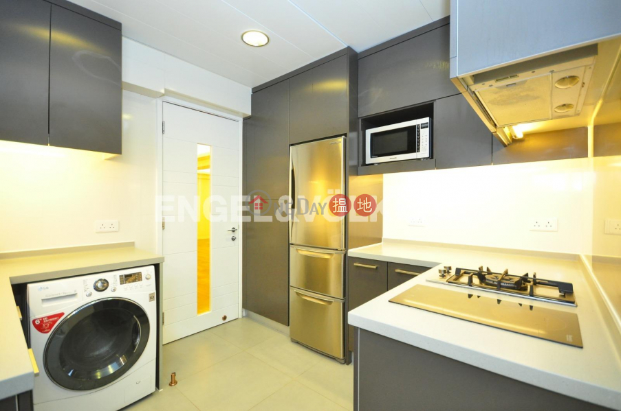 Property Search Hong Kong | OneDay | Residential | Rental Listings | 3 Bedroom Family Flat for Rent in Stubbs Roads