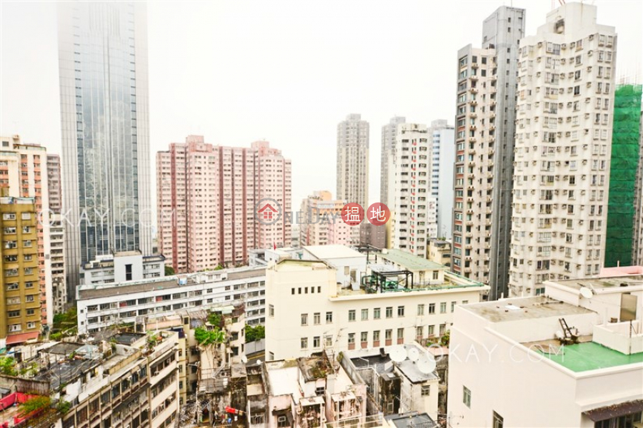 Elegant 2 bedroom with balcony | Rental, Altro 懿山 Rental Listings | Western District (OKAY-R287727)