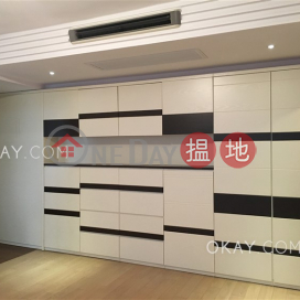 Charming 3 bedroom with parking | For Sale