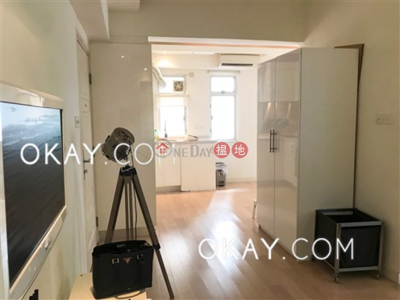 HK$ 8M, Golden Valley Mansion Central District, Lovely 1 bedroom in Mid-levels West | For Sale