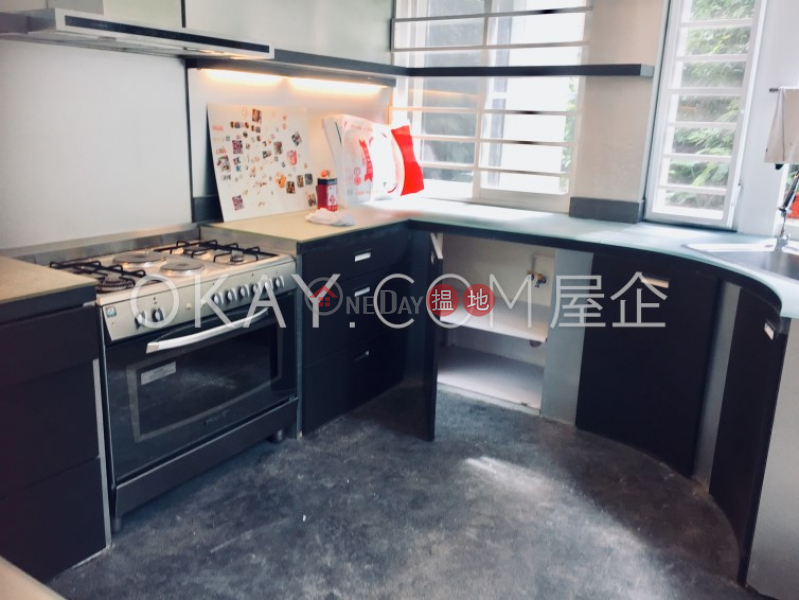 HK$ 62,000/ month | 88A-88B Pok Fu Lam Road | Western District Unique 2 bedroom with balcony & parking | Rental