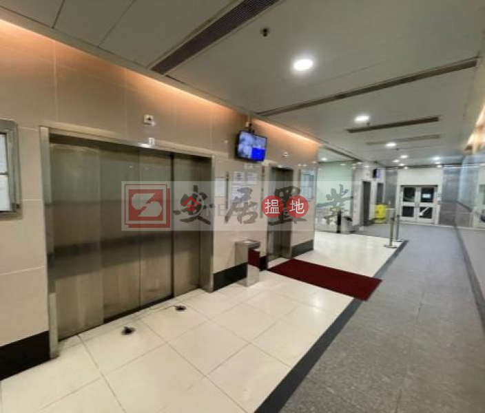HK$ 28,000/ month Wing Hing Industrial Building Kwun Tong District 安居工商 何生 有匙 全包 靚寫裝