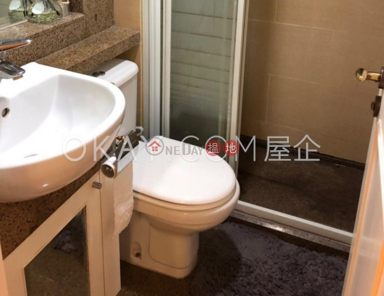 Rare 2 bedroom on high floor | For Sale, Queen\'s Terrace 帝后華庭 Sales Listings | Western District (OKAY-S135866)