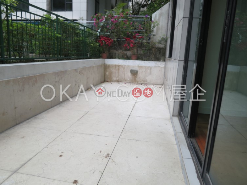 Gorgeous 2 bedroom with terrace & parking | Rental | 28 Stanley Village Road 赤柱村道28號 Rental Listings