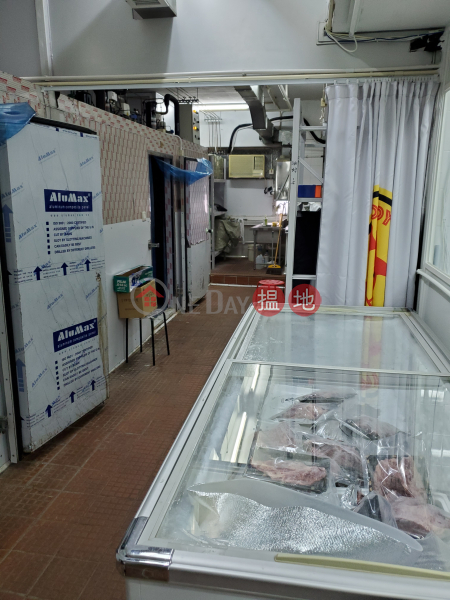 The food warehouse is decorated, has a snow room, and is available for sale. | 22 Kin Fat Street | Tuen Mun, Hong Kong Sales, HK$ 3.6M