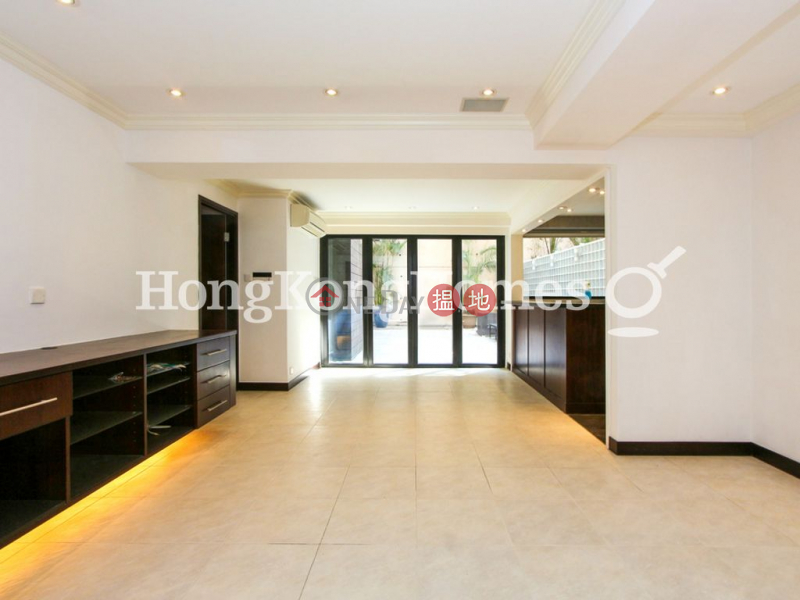 3 Bedroom Family Unit for Rent at Pine Gardens, 11 Broom Road | Wan Chai District | Hong Kong, Rental | HK$ 70,000/ month