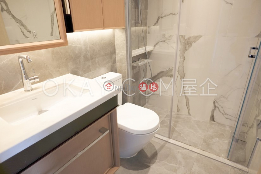1房1廁,極高層,星級會所,露台RESIGLOW薄扶林出租單位-8興漢道 | 西區-香港-出租HK$ 26,000/ 月
