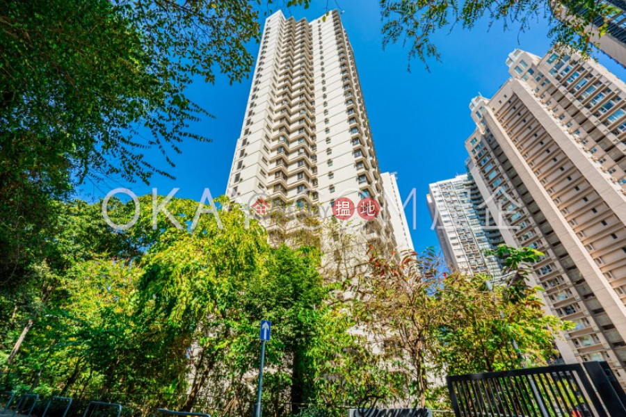 HK$ 73,000/ month, Tregunter, Central District, Gorgeous 3 bedroom on high floor with parking | Rental