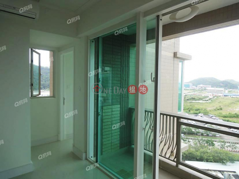 Property Search Hong Kong | OneDay | Residential Sales Listings Swan Lake (Tower 2 - L Wing) Phase 2A Le Prestige Lohas Park | 3 bedroom Low Floor Flat for Sale