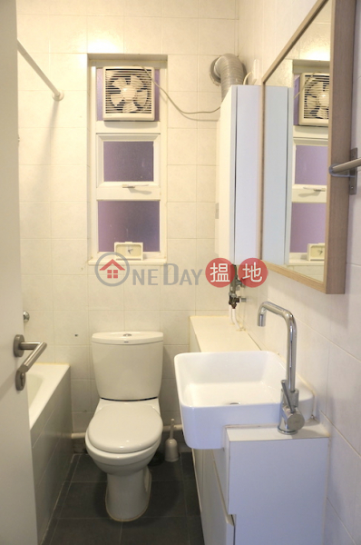 HK$ 27,800/ month, Tai Hang Terrace Wan Chai District, OWNER DIRECT 2BR for rent with car park HK Island quiet Jardine’s Lookout area