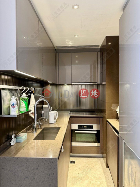 One room in Harbour Pinnacle 8 Minden Avenue | Yau Tsim Mong | Hong Kong | Sales HK$ 10M