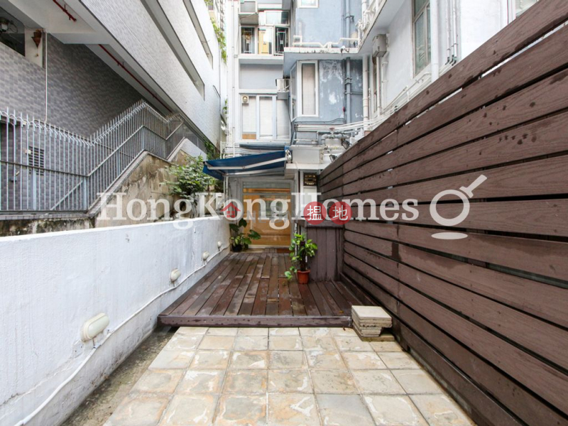 Studio Unit for Rent at Ying Pont Building 69-71A Peel Street | Central District Hong Kong, Rental | HK$ 19,000/ month