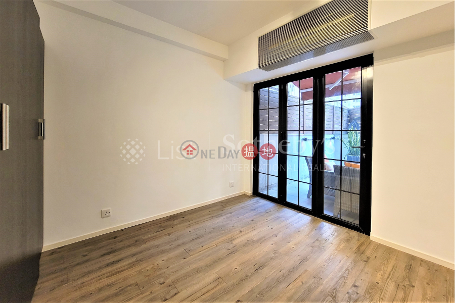 HK$ 11M | Peace Tower, Western District Property for Sale at Peace Tower with 1 Bedroom