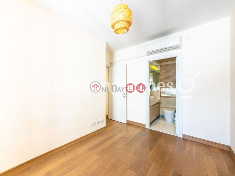 3 Bedroom Family Unit for Rent at Centrestage | Centrestage 聚賢居 Rental Listings