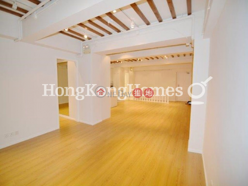 Property Search Hong Kong | OneDay | Residential Rental Listings 3 Bedroom Family Unit for Rent at GLENEALY TOWER