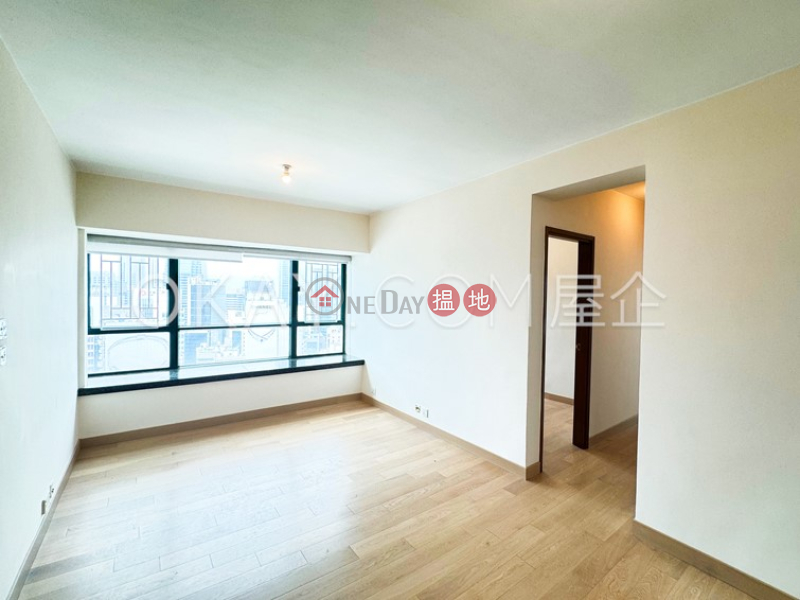 HK$ 31,500/ month | Dragon Court | Western District, Tasteful 3 bedroom on high floor | Rental