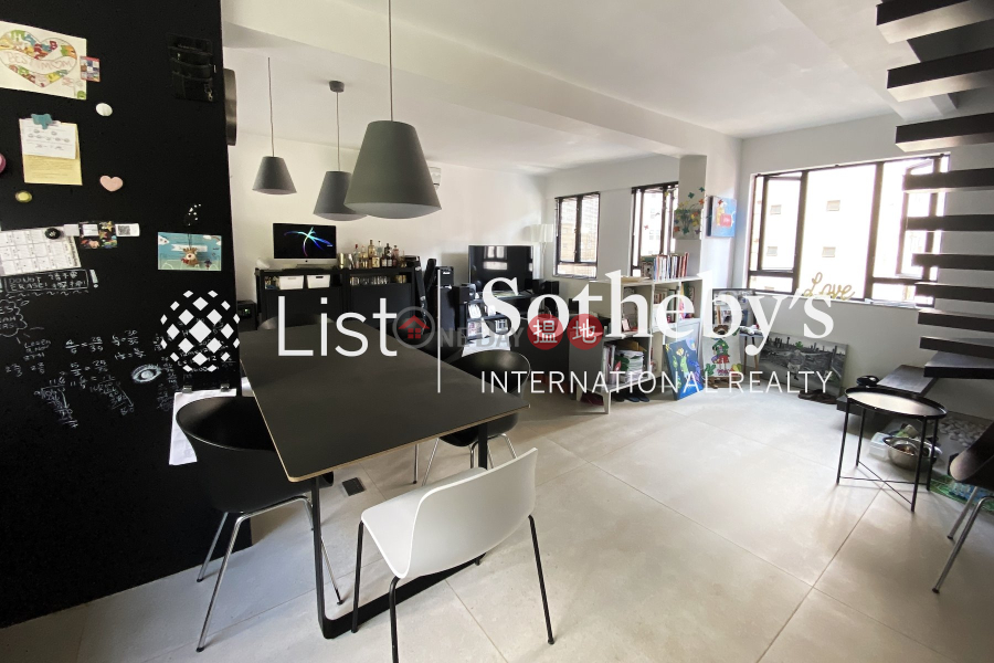 HK$ 45,000/ month Formwell Garden, Wan Chai District, Property for Rent at Formwell Garden with 3 Bedrooms