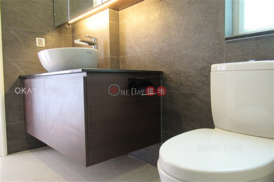 HK$ 55,000/ month Green View Mansion Wan Chai District | Popular 2 bed on high floor with racecourse views | Rental