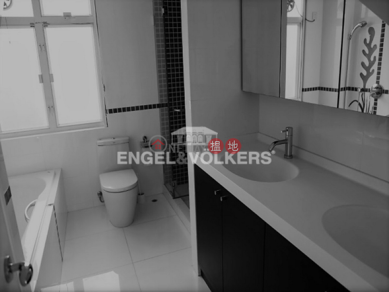 3 Bedroom Family Flat for Sale in Chung Hom Kok | Cypresswaver Villas 柏濤小築 Sales Listings