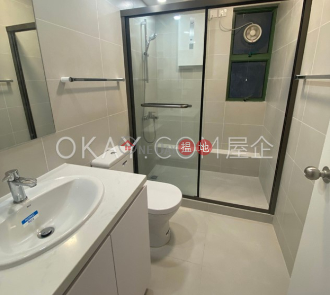 Nicely kept 3 bedroom in Mid-levels West | Rental | Robinson Place 雍景臺 Rental Listings