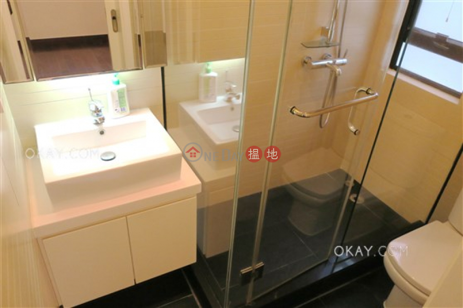 Property Search Hong Kong | OneDay | Residential | Rental Listings | Elegant 3 bedroom on high floor with rooftop | Rental