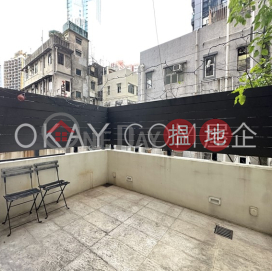 Lovely 2 bedroom with terrace | Rental