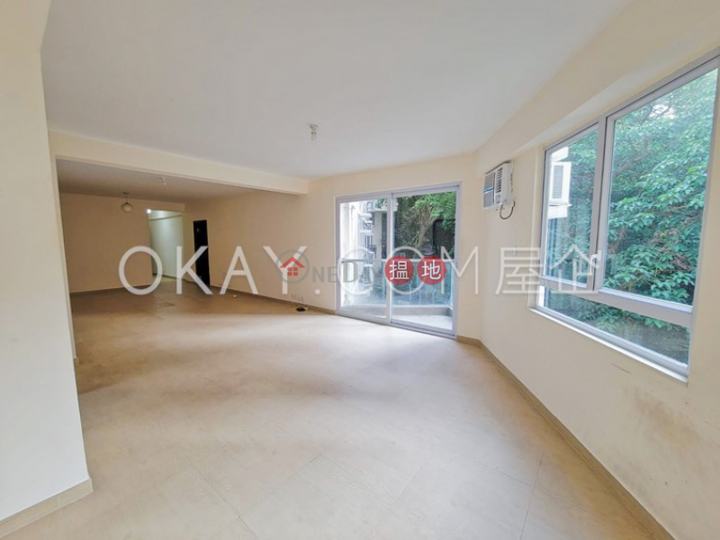 Elegant 3 bedroom with balcony | Rental, Yik Kwan Villa 益群苑 Rental Listings | Wan Chai District (OKAY-R1078)